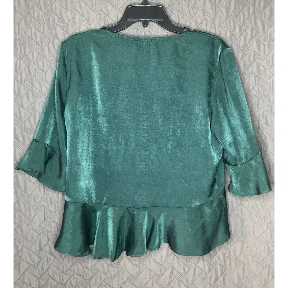 Soprano Emerald Green Ruffle Crop Size XL - Picture 2 of 3